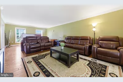 734 Essex Avenue, Baltimore, MD 21221 - Photo 8