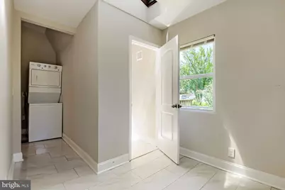 6604 Sherwood Road, Baltimore, MD 21239 - Photo 12
