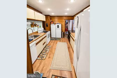 942 Woodlynn Road, Essex, MD 21221 - Photo 4