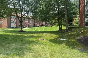 15 Pipe Hill Ct, Baltimore, MD 21209 - Photo 8