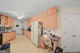 114 2nd Ave, Reisterstown, MD 21136 - Photo 8