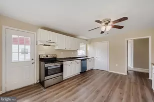 13 Glider Dr, Middle River, MD 21220 - Photo 10
