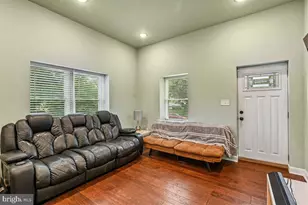 4316 Spencer St, Halethorpe, MD 21227 - Photo 4