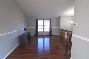 8136 Milford Garden Dr, Windsor Mill, MD 21244 - Photo 4