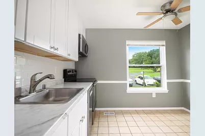 135 Bourbon Court, Baltimore, MD 21234 - Photo 4