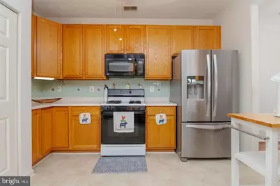 5082 Brightleaf Court #5082, Baltimore, MD 21237 - Photo 8