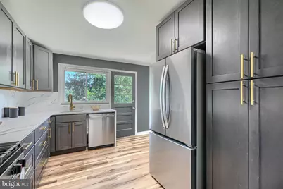 6821 Barnett Road, Baltimore, MD 21239 - Photo 10