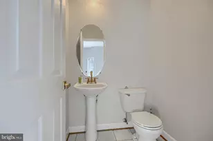 4 Carmichael Ct, Catonsville, MD 21228 - Photo 32