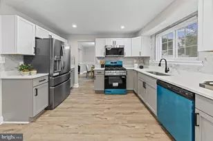 4125 Balmoral Cir, Pikesville, MD 21208 - Photo 16