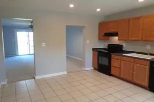 612 Kittendale Cir, Middle River, MD 21220 - Photo 4