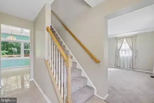6 Edge Springs Ct, Catonsville, MD 21228 - Photo 2