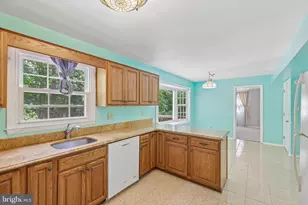 6 Edge Springs Ct, Catonsville, MD 21228 - Photo 10