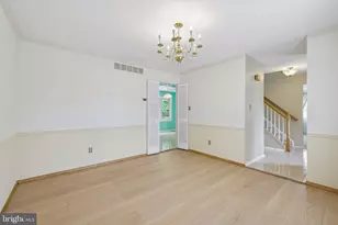 6 Edge Springs Ct, Catonsville, MD 21228 - Photo 4