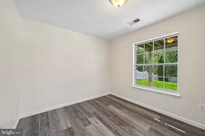 8518 Stansbury Lake Drive, Baltimore, MD 21222 - Photo 10