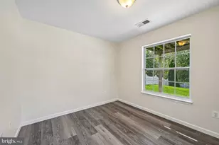 8518 Stansbury Lake Dr, Baltimore, MD 21222 - Photo 10