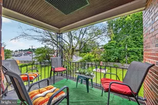 724 Charing Cross Rd, Baltimore, MD 21229 - Photo 20
