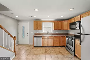 908 Winsap Ct, Baltimore, MD 21227 - Photo 8