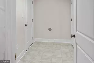 1731 Water Xing Rd, Baltimore, MD 21208 - Photo 38