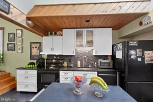 1302 Shore Rd, Baltimore, MD 21220 - Photo 12