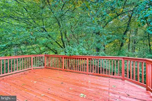 8 Lambeth Bridge Ct, Lutherville Timonium, MD 21093 - Photo 2