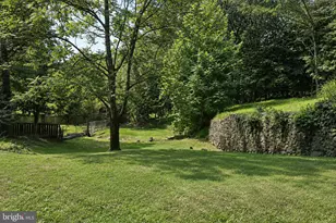 2210 Pleasant View Ave, Catonsville, MD 21228 - Photo 2