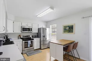 10 Tollington Ct, Halethorpe, MD 21227 - Photo 10