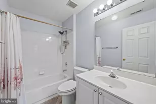 41 Rosland Ct, Baltimore, MD 21208 - Photo 10