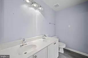 41 Rosland Ct, Baltimore, MD 21208 - Photo 6