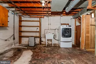 2001 Ormand Rd, Baltimore, MD 21222 - Photo 32