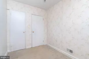 2001 Ormand Rd, Baltimore, MD 21222 - Photo 24