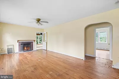 2016 Mosby Avenue, Baltimore, MD 21207 - Photo 2