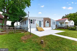 3704 Edgewater Pl, Dundalk, MD 21222 - Photo 2