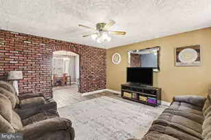 7314 Bridgewood Dr, Baltimore, MD 21224 - Photo 6