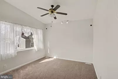 330 Endsleigh Avenue, Baltimore, MD 21220 - Photo 10