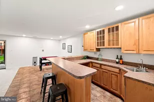 34 Lacosta Ct, Towson, MD 21204 - Photo 32