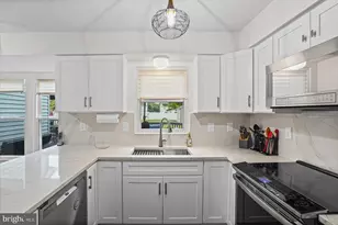 2103 Cross Trails Rd, Baltimore, MD 21244 - Photo 16
