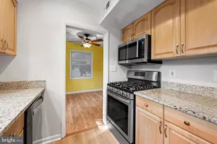 825 Cliffedge Rd, Baltimore, MD 21208 - Photo 16