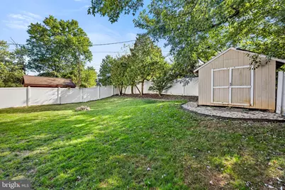 825 Cliffedge Road, Baltimore, MD 21208 - Photo 32
