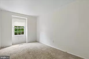 28 Melken Ct, Baltimore, MD 21236 - Photo 10