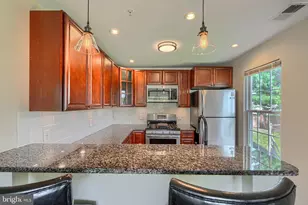 8807 Stoneridge Cir, Pikesville, MD 21208 - Photo 12