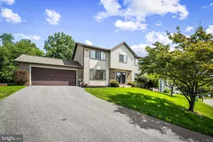 12 Oak Hill Ct, Owings Mills, MD 21117 - Photo 1