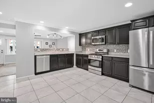 8135 Del Haven Rd, Baltimore, MD 21222 - Photo 2