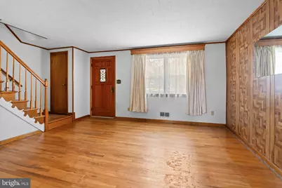 423 Westshire Drive, Baltimore, MD 21228 - Photo 4