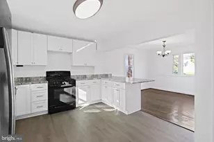 423 Ingleside Ave, Baltimore, MD 21228 - Photo 8