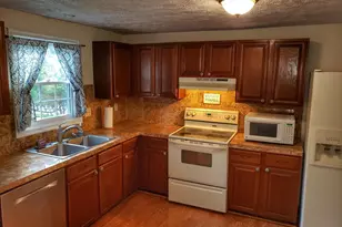 7109 Upper Mills Cir, Catonsville, MD 21228 - Photo 4