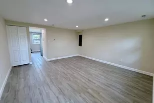 327 Bigley Ave, Baltimore, MD 21227 - Photo 12