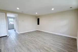 327 Bigley Ave, Baltimore, MD 21227 - Photo 18