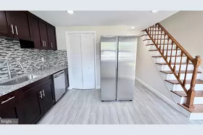 327 Bigley Avenue, Baltimore, MD 21227 - Photo 10