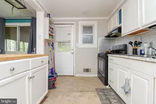 1148 Foxwood Ln, Baltimore, MD 21221 - Photo 8