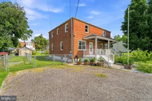 2611 N Snyder Ave, Sparrows Point, MD 21219 - Photo 1